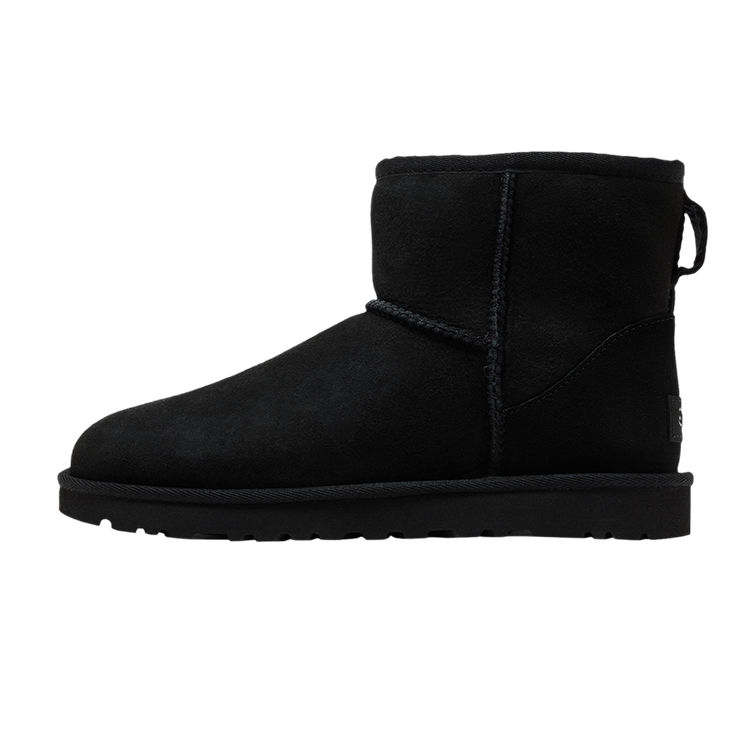UGG Classic Mini II Boot Black, zijaanzicht van zwarte suède boot met contrasterende stiksels en trekkogel