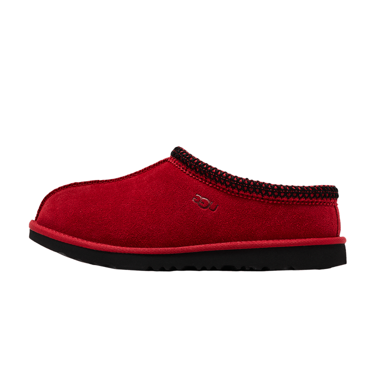 UGG Tasman II Slipper Samba Red (Kids), zijaanzicht met rood suède en zwarte zool, gebreide kraag detail