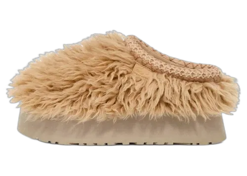 UGG Fluff Momma Sugar Tasman Slipper Oat, zijaanzicht met fluffy crèmekleurige vachtafwerking en rubberen zool
