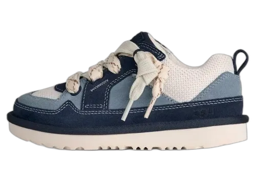 UGG Lowmel Lo Deep Ocean Whale Kids sneaker, zijaanzicht met donkerblauwe en crèmekleurige kleurvlakken, dikke zool