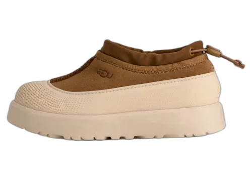 UGG Tasman Weather Hybrid Slipper Chestnut Whitecap Kids, zijaanzicht met tweetonige suède en canvas afwerking