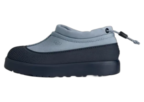 UGG Tasman Weather Hybrid Slipper Deep Ocean Whale (Kids), zijaanzicht met grijs bovenwerk en donkerblauwe zool