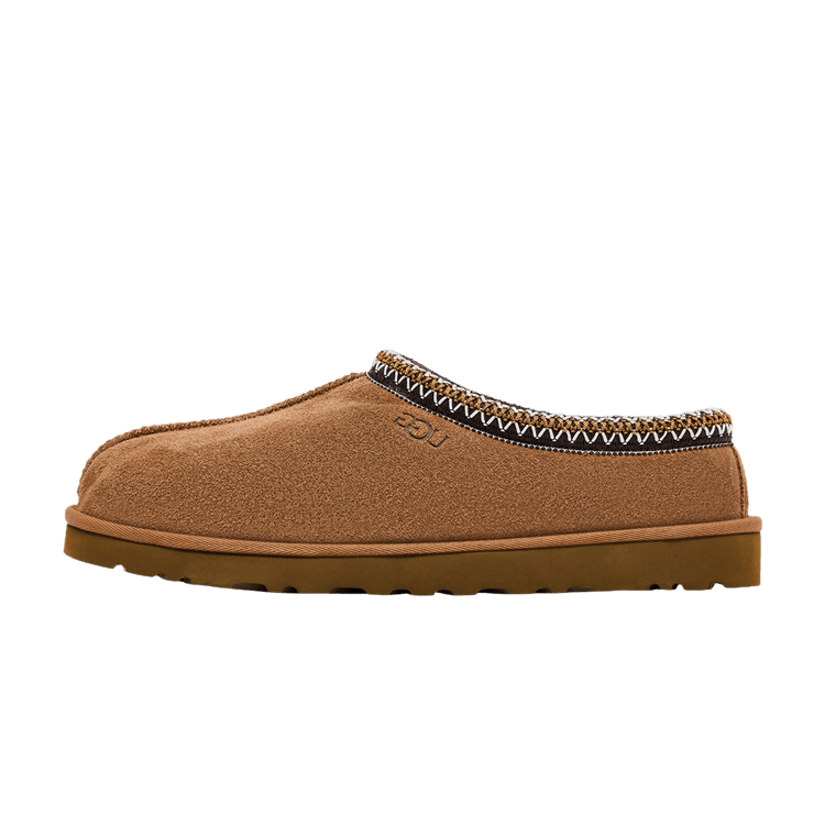 UGG Tasman II Slipper Chestnut, zijaanzicht met suède upper en contrasterende stiksels