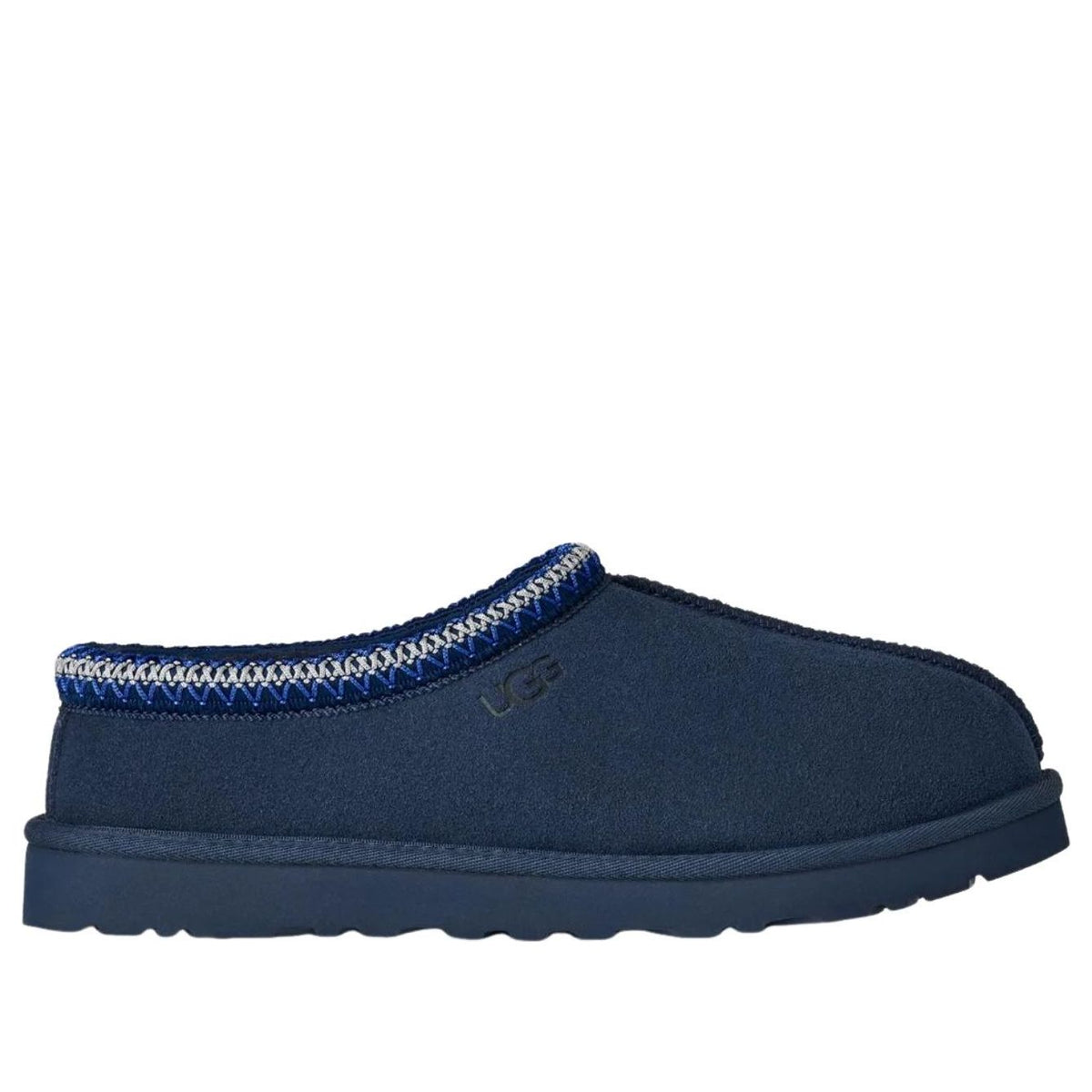 UGG Tasman II Slipper Deep Ocean, driekwart aanzicht met duidelijke gebreide afwerking rond opening