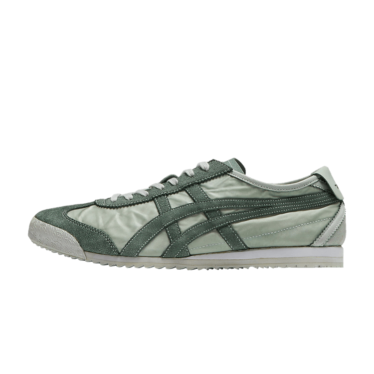 Onitsuka Tiger Mexico 66 NM Slate Grey, zijaanzicht met tweetonig design in grijstinten, suède en nylon, witte zool