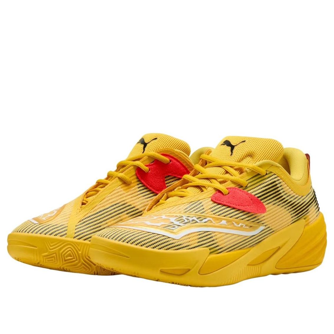 Puma All-Pro Nitro 2 Pokémon Pikachu, paar samen met geel ribstofmesh en rode details zichtbaar