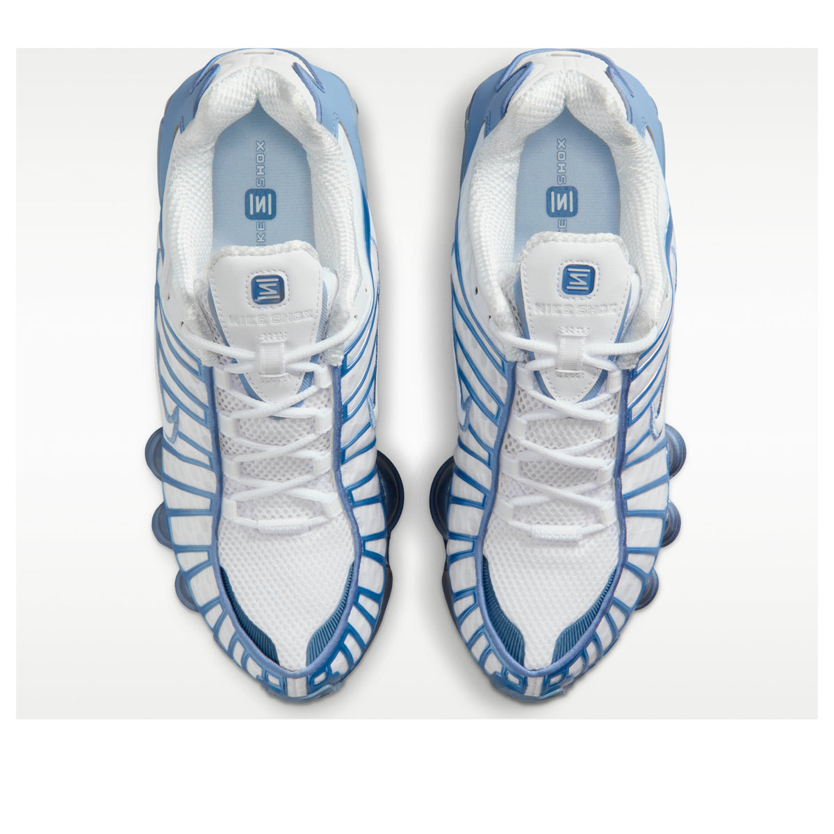 Nike Shox TL White Work Blue bovenaanzicht paar met wit mesh bovenwerk en blauwe accenten