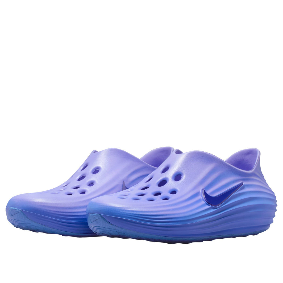 Nike ReactX Rejuven8 Sapphire paar samen driekwart aanzicht met geventileerde openingen en blauwe zool