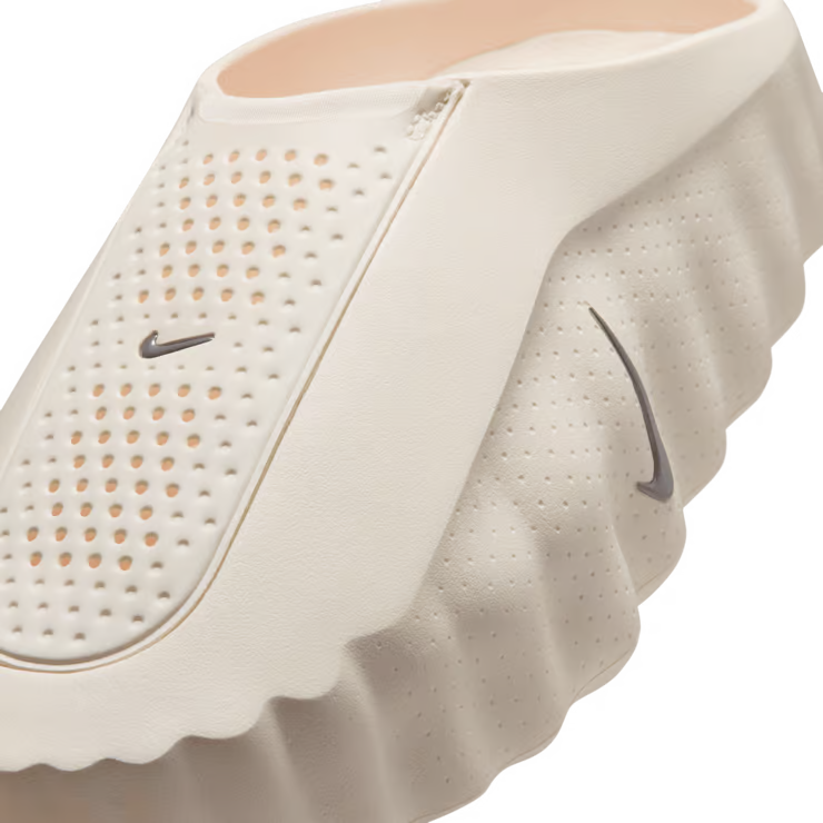 Nike Mind 001 Slide
Sail (Women's)