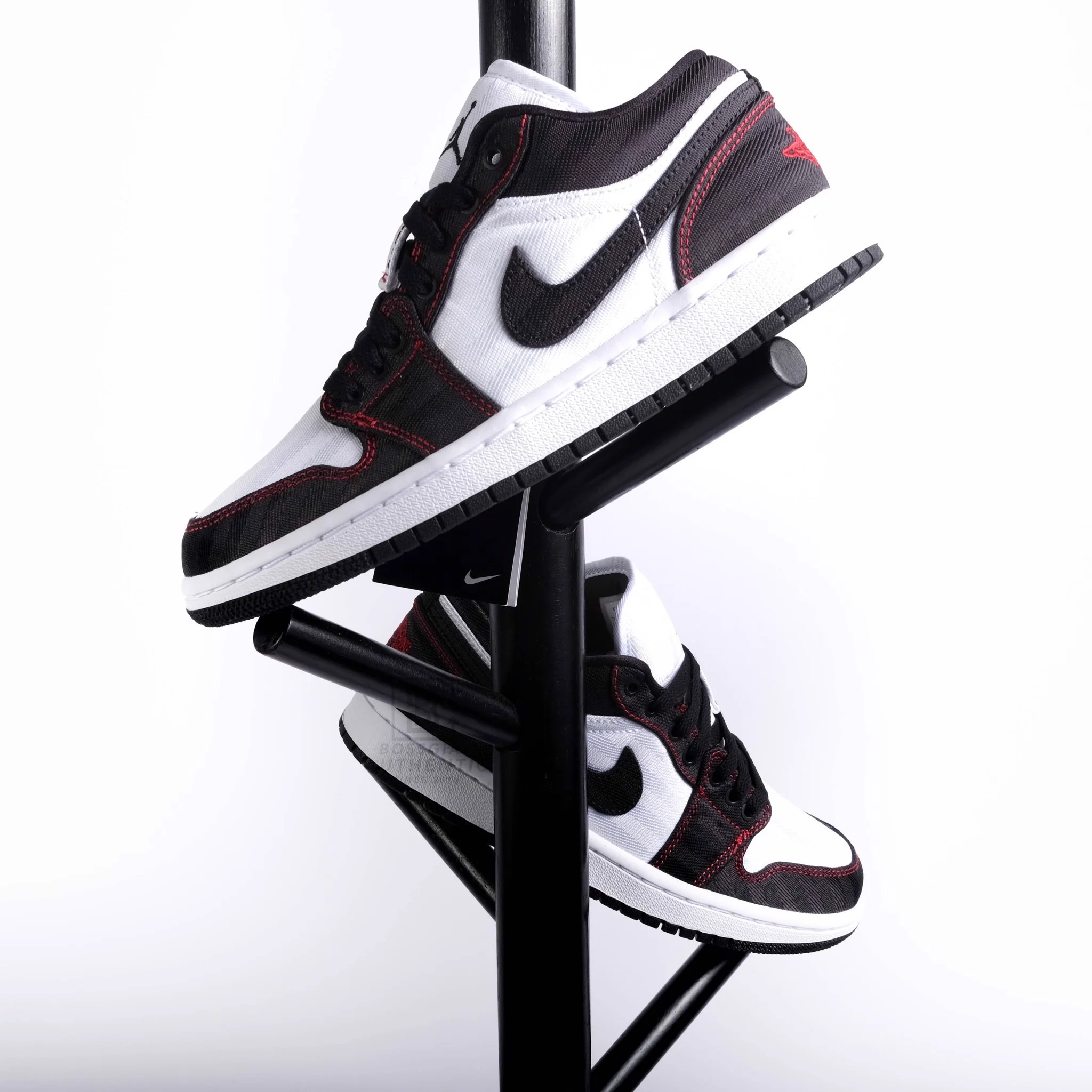 Air Jordan 1 Low SE Utility