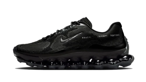 Nike Air Liquid Max Fragment Black, zijaanzicht met zwart mesh-upper, zilveren swoosh en opvallende bubbelzool