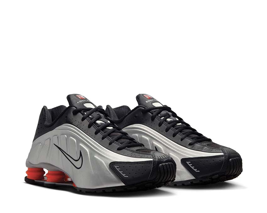 Nike Shox R4 Black Metallic Silver (2025)