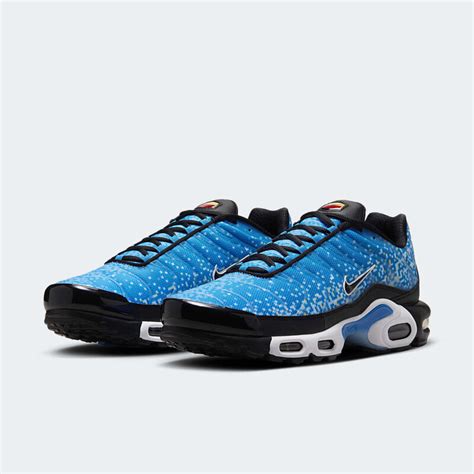 Nike Air Max Plus
Naples