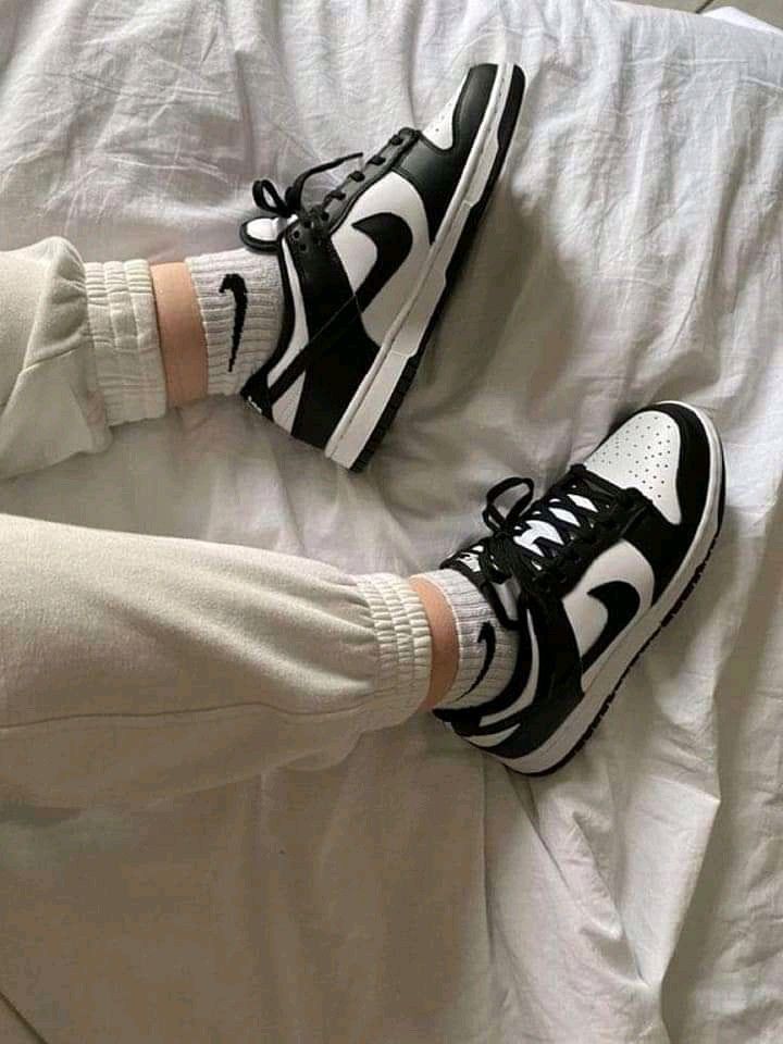 Nike Dunk Low Next Nature Black White