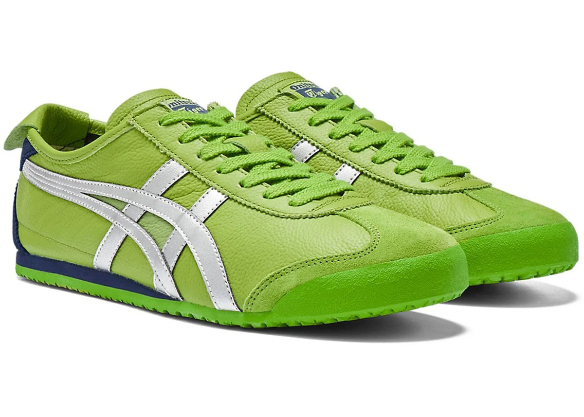 Onitsuka Tiger Mexico 66 Garden Green Pure Silver Navy, vooraanzicht paar met veters, groen textuur