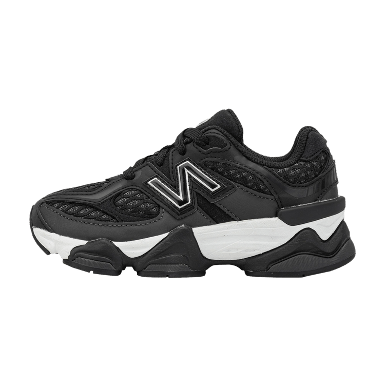 New Balance 9060 Shoe Palace Black Silver (PS) zijaanzicht, zwart mesh met wit logo en contrasterende zool, kids-model