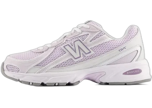 New Balance 740 Taro Candied Violet zijaanzicht met mesh in lavendel, witte accenten en grijs zoolprofiel