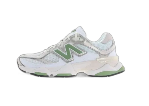 New Balance 9060 White Oregano zijaanzicht met wit mesh, groen logo en creme-beige tussenvoet