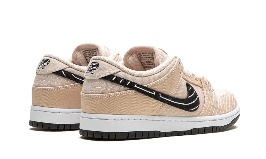 SB Dunk Low Albino & Preto - FD2627-200