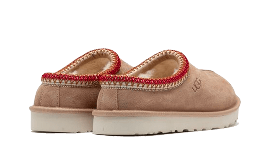 UGG Tasman Slipper Sand Dark Cherry featuring soft suede upper, cozy lining, and durable sole, combining comfort and style for exclusive sneaker ask customers in Europe.