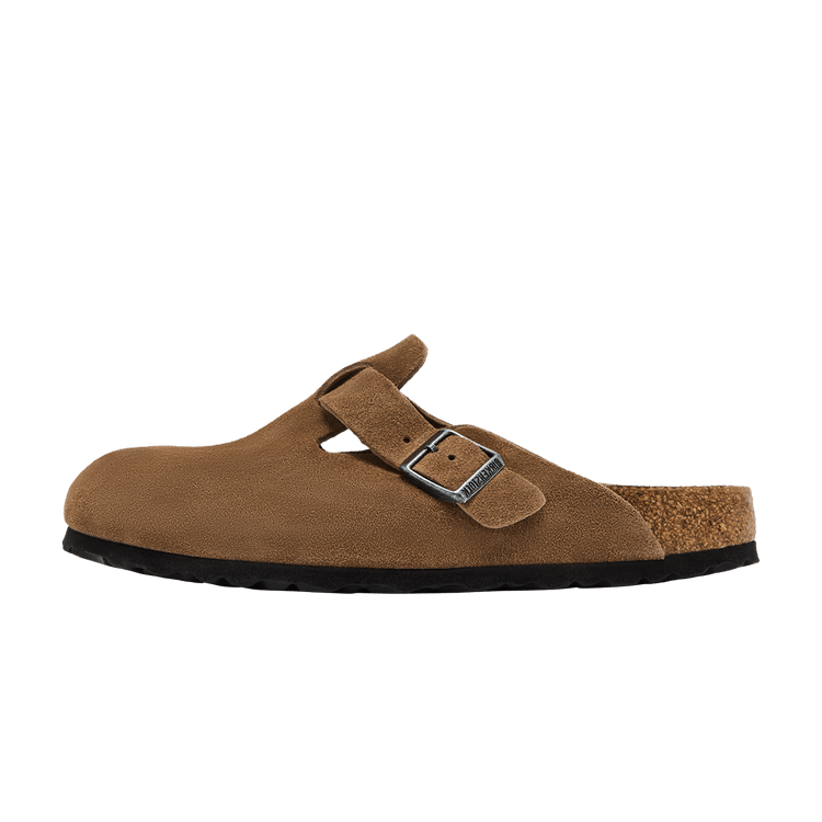 Birkenstock Boston Soft Footbed Sandal 'Dark Tea', zijaanzicht met suède, metalen gesp en zwarte zool