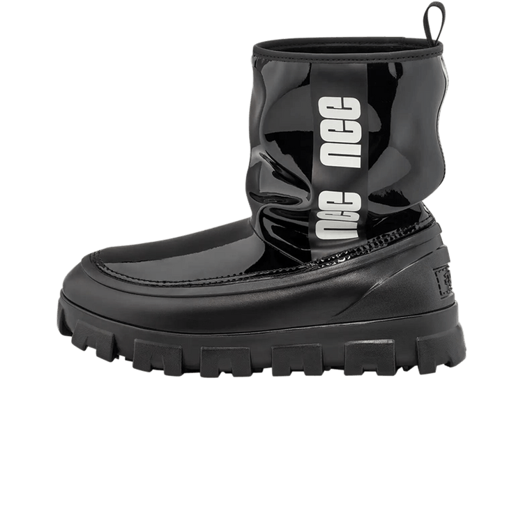 UGG Classic Brellah Mini Boot Black, zijaanzicht met glanzend zwart nylon, wit logo en gebobbelde zool