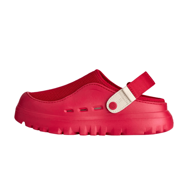 UGG PeakMod Cherry Parfait Jasmine zijaanzicht, felroze kleur met witte enkelbanddetail en grof profiel zool