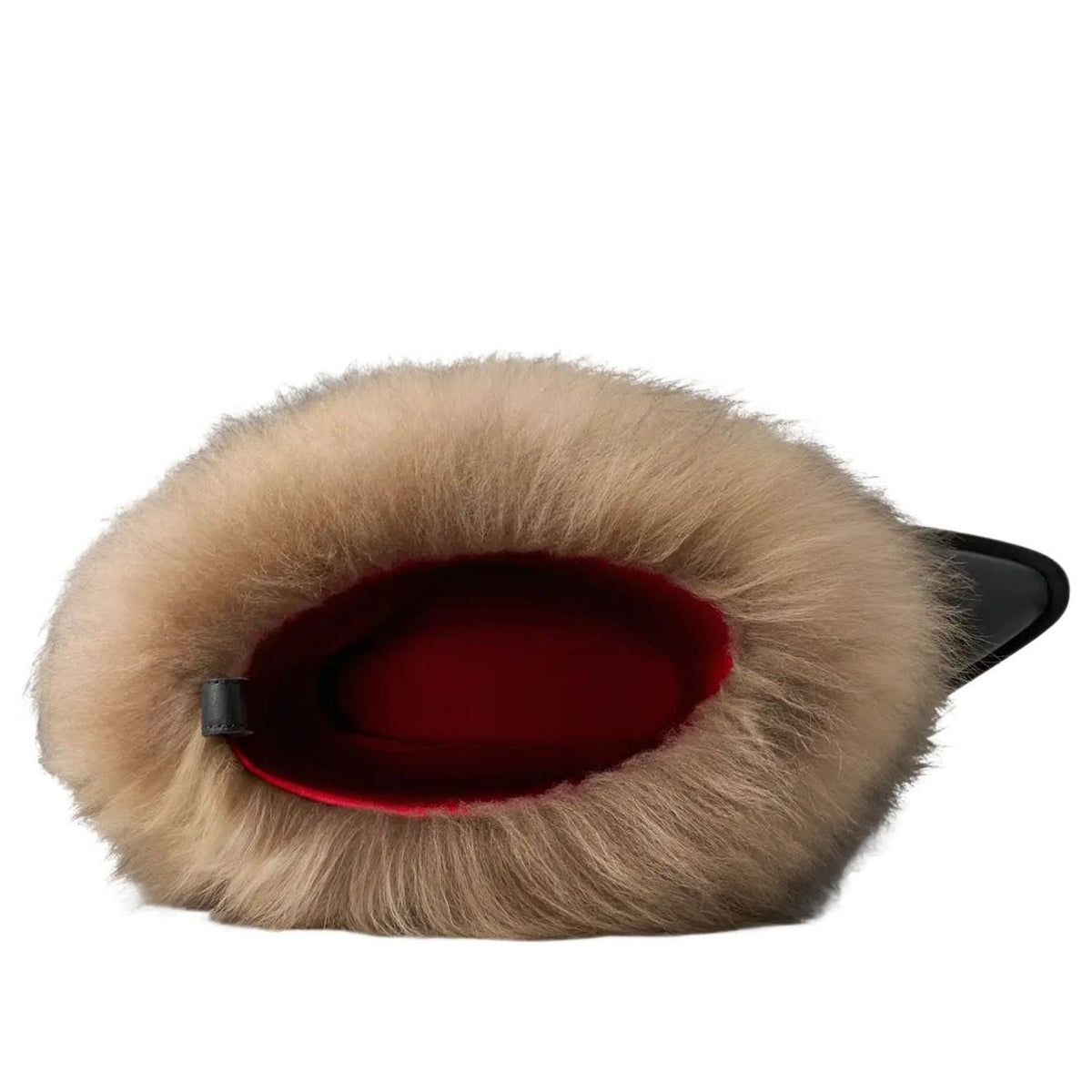UGG Heel AMBUSH Brown, detailfoto van de binnenkant met rood voeringsmateriaal