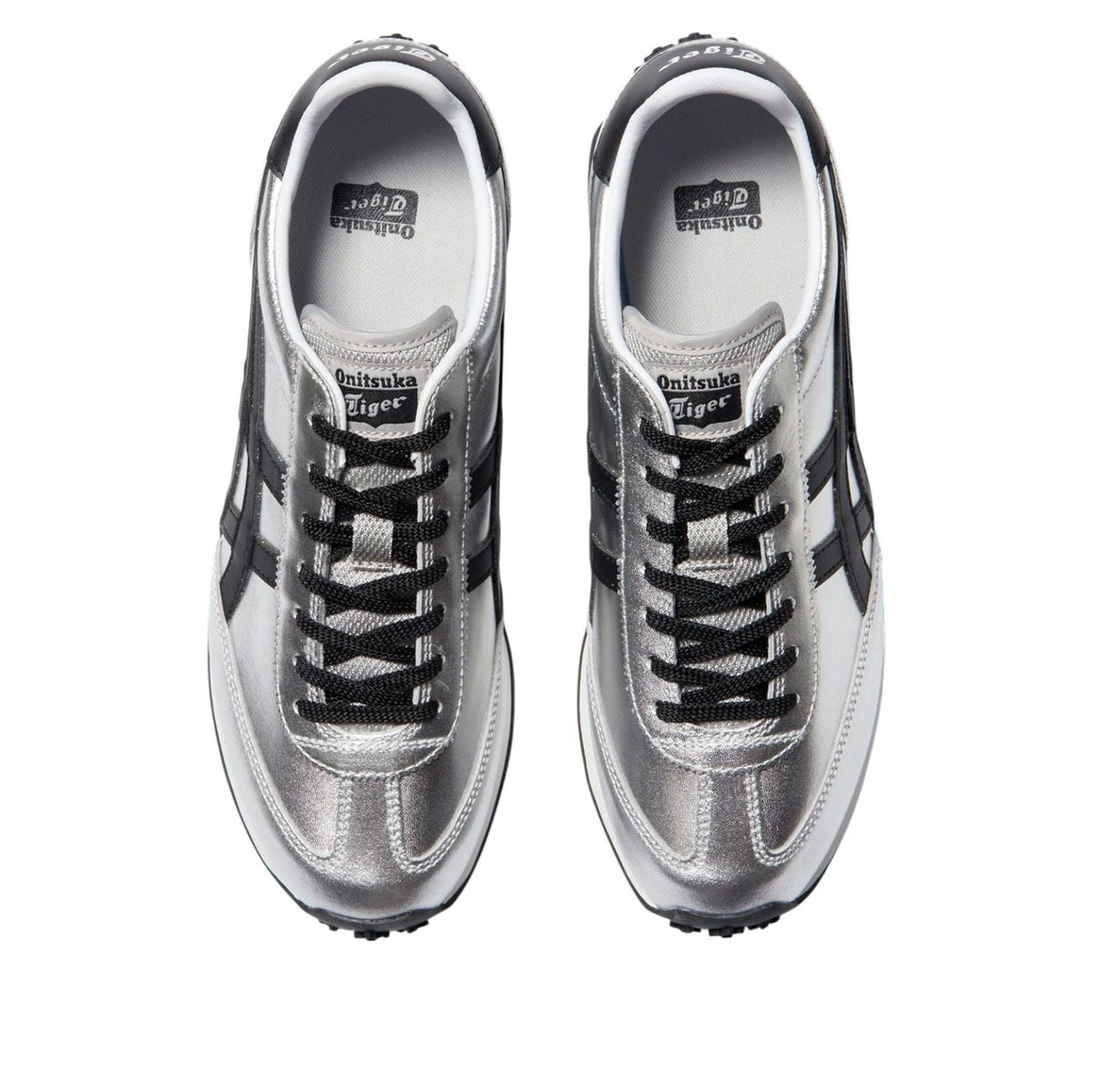 Onitsuka Tiger EDR 78 Pure Silver Black, bovenaanzicht van paar met zwarte veters en merknaam op tong