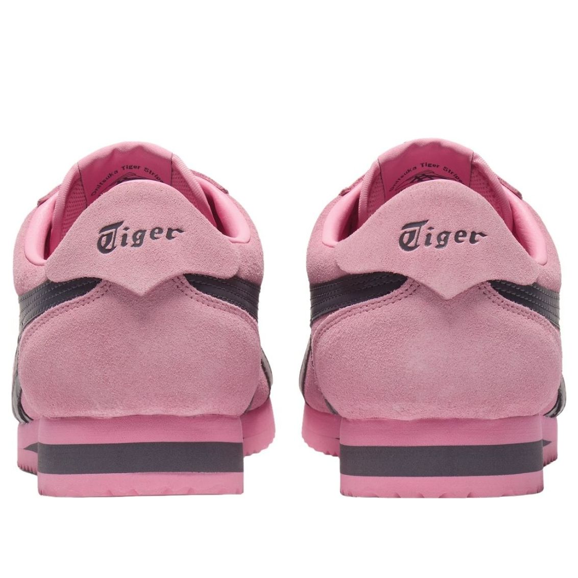 Onitsuka Tiger Tiger Corsair Prism Pink Indigo Navy achteraanzicht toont Tiger branding op roze hielstuk