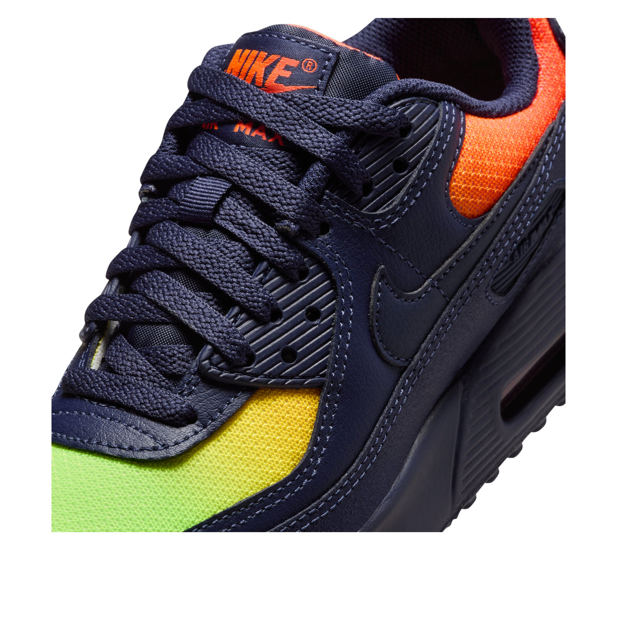 Nike Air Max 90 LTR Lemon Venom Blackened Blue (GS) detailfoto vetersluiting en tong met NIKE-branding