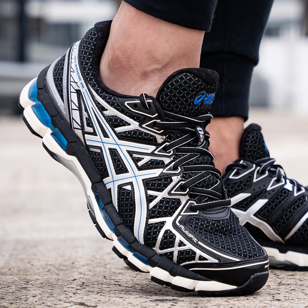 ASICS Gel-Kayano 20 Black Pure Silver 