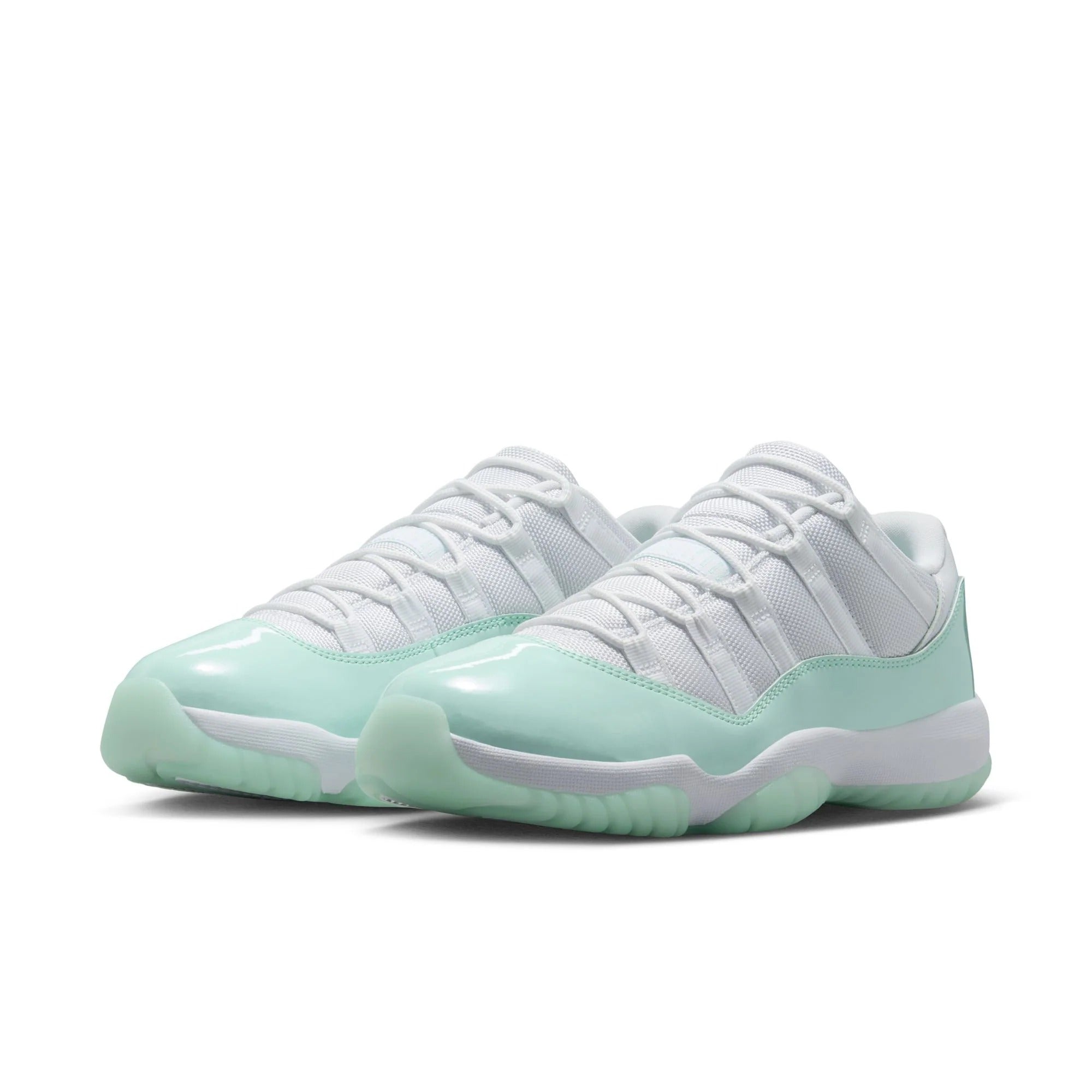 Jordan 11 Retro Low Igloo