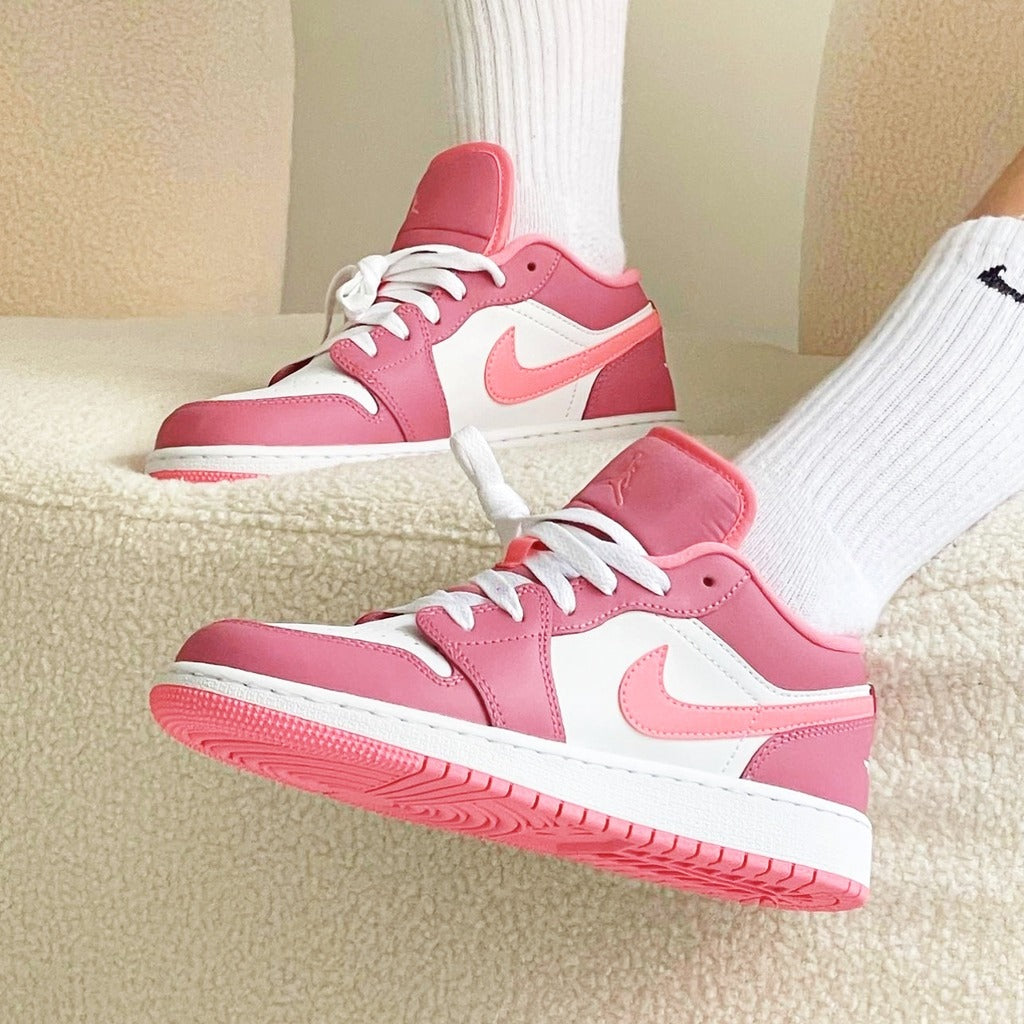 Air Jordan 1 Low Desert Berry