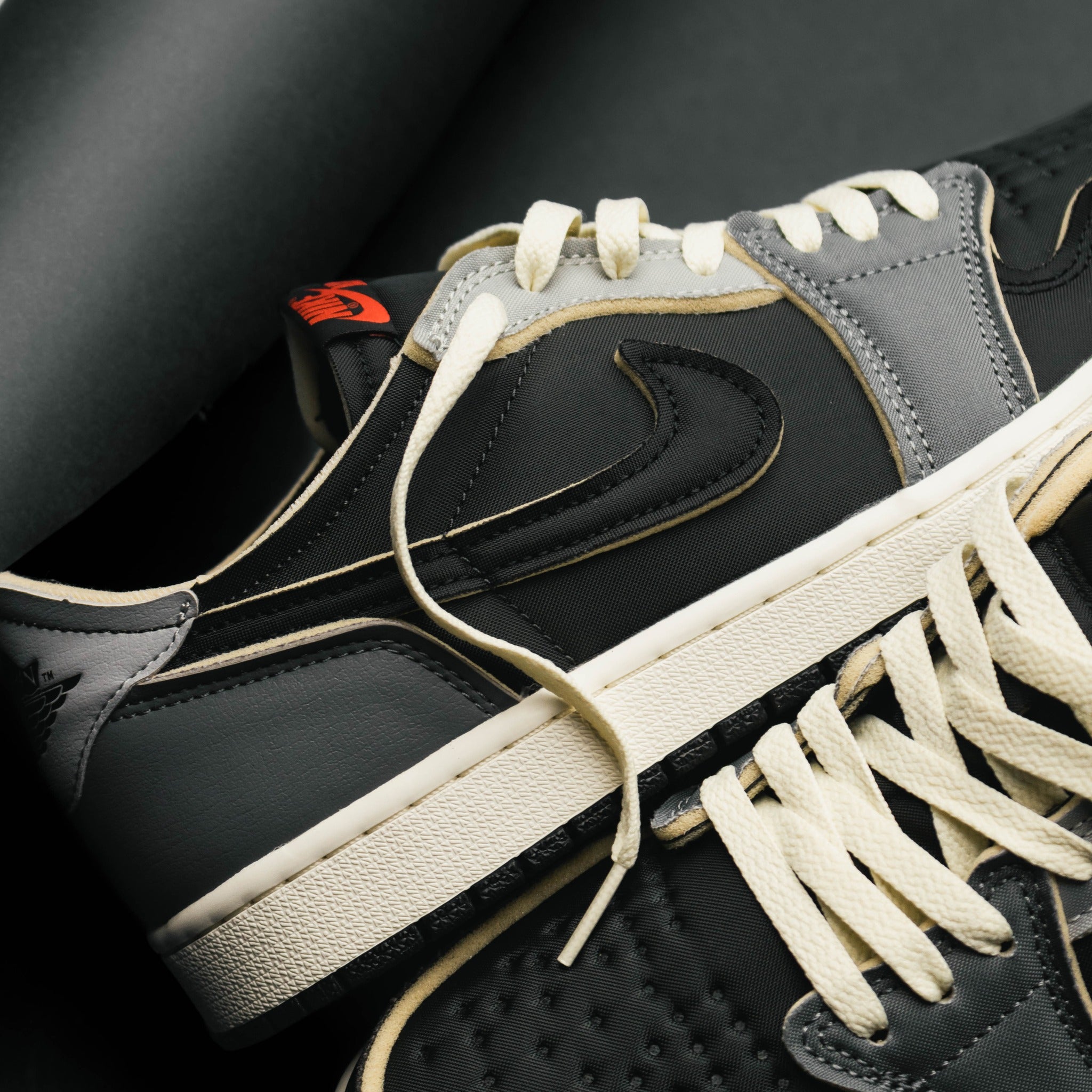 Air Jordan 1 Low OG EX Dark Smoke Grey