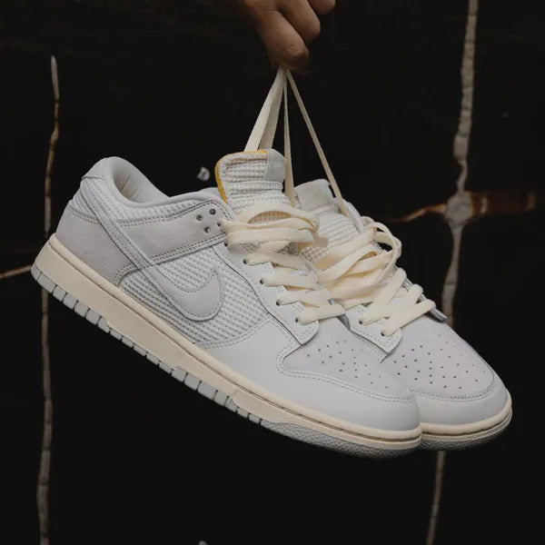 Dunk Low Phantom