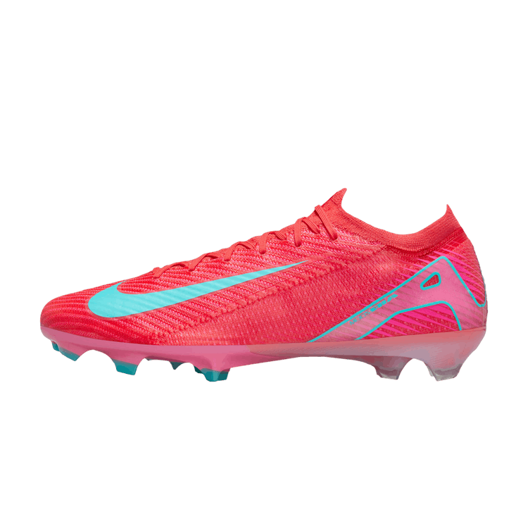 Nike Mercurial Vapor 16 Elite FG Mad Energy Pack, zijaanzicht voetbalschoen in roze met turquoise swoosh en noppen