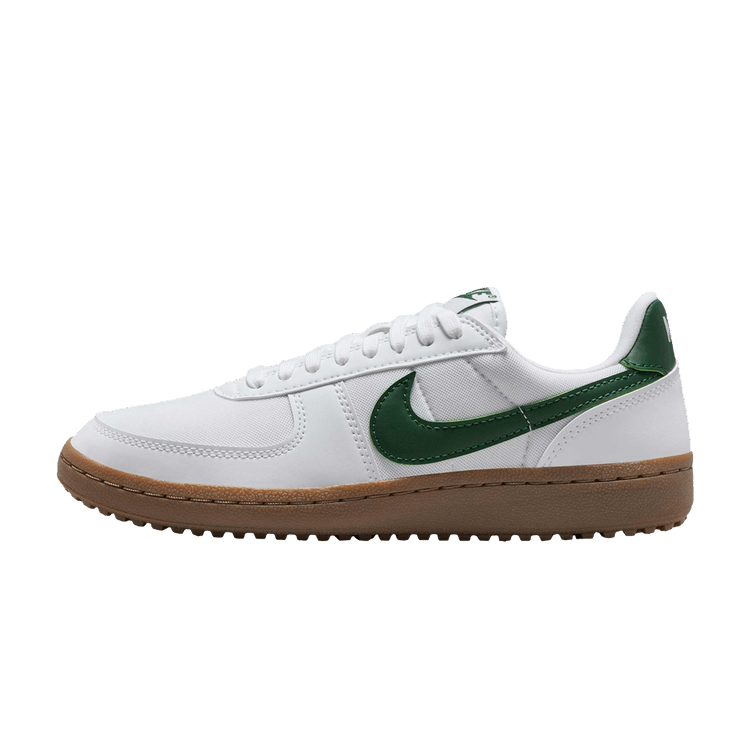 Nike Field General White Gum Dark Brown Gorge Green, zijaanzicht met wit canvas, donkergroen swoosh en gumzool