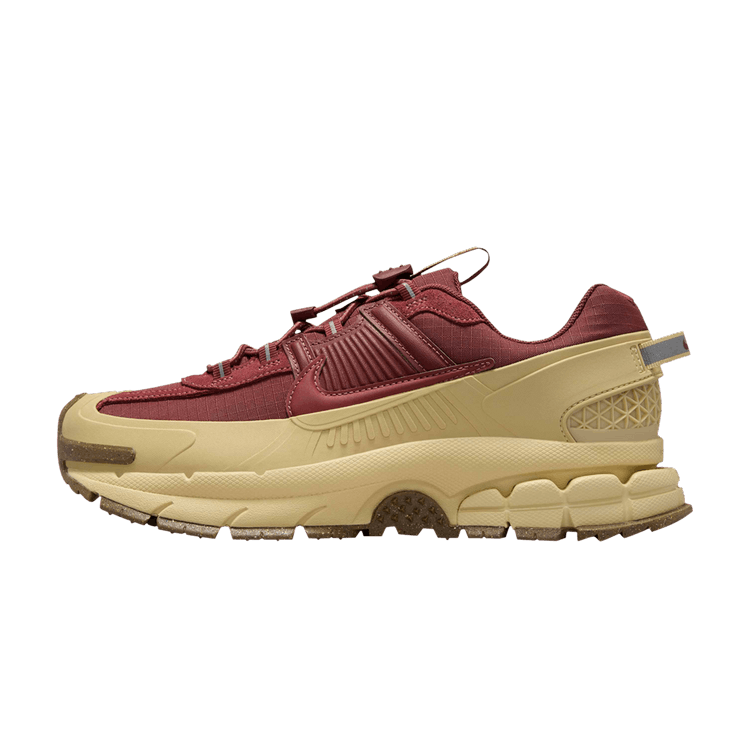 Nike Zoom Vomero 5 Roam Team Red Gold
