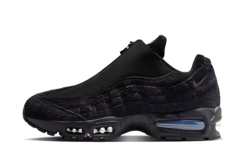 Nike Air Max 95 Zip SP Black, zijaanzicht met fluwelen textuur, blauw zichtbaar in zool