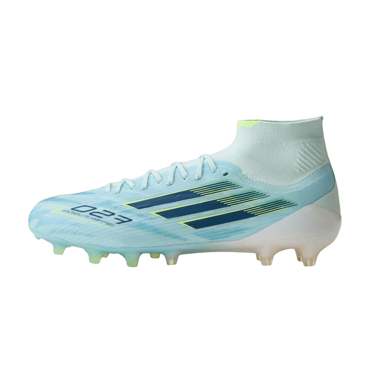 adidas F50 Sparkfusion Elite Mid Cut FG/AG Ice Cold Precision Pack, zijaanzicht met lichtblauwe bovenwerk