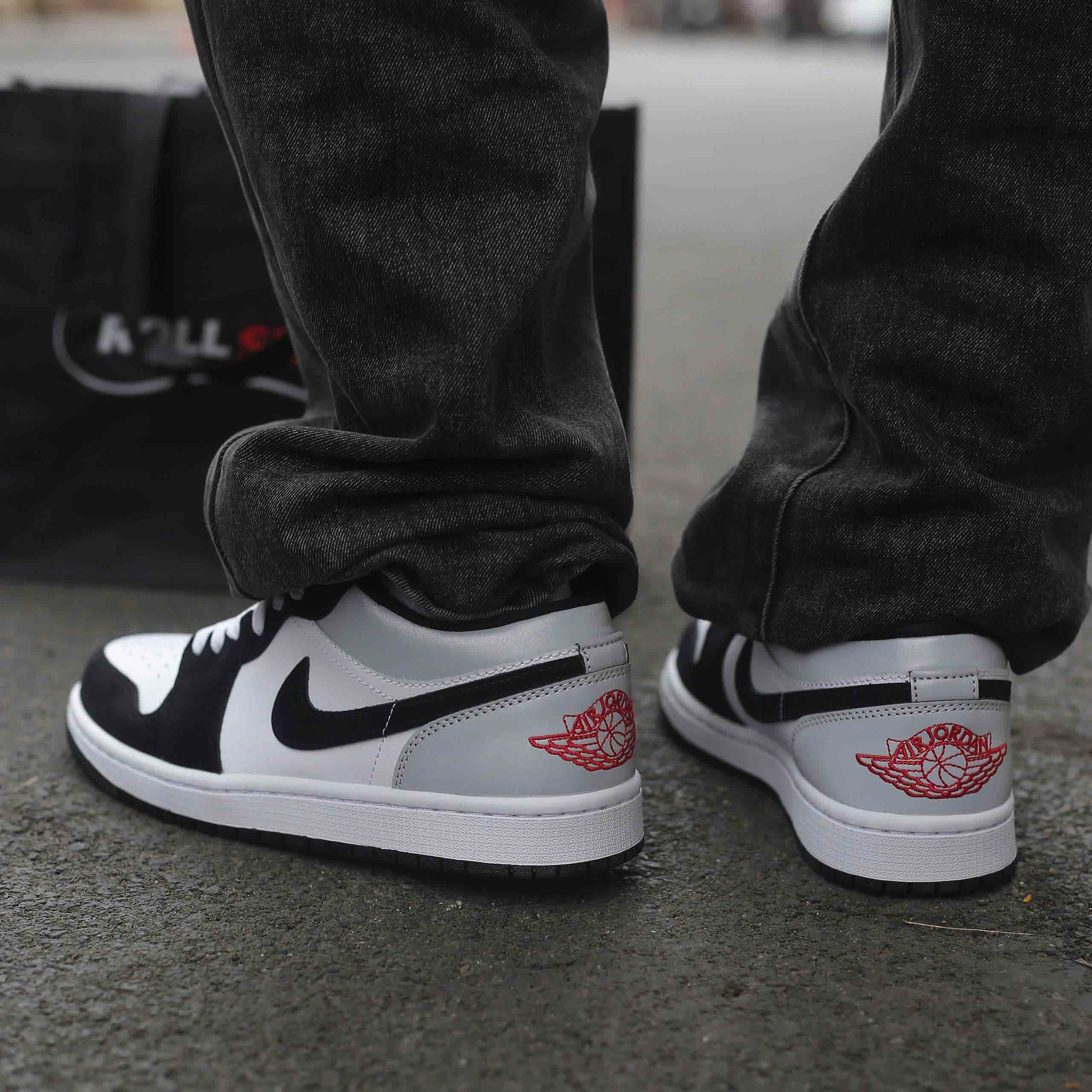 Jordan 1 Low SE White Fire Red Black Matte Silver