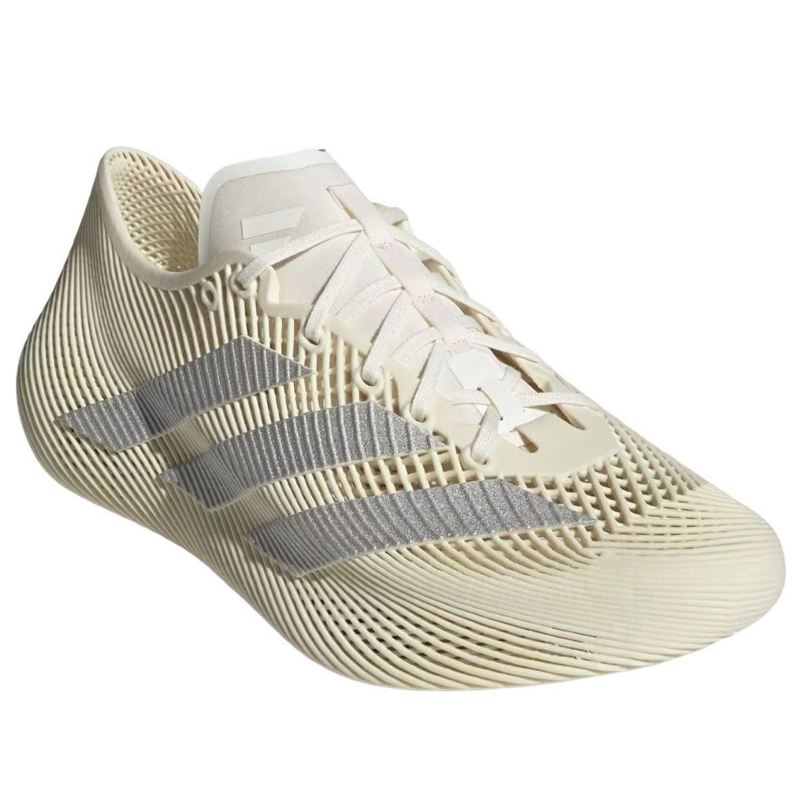 adidas Climacool 4D Laced Off White Silver Metallic, driekwart aanzicht met minimalistische textuur en veters