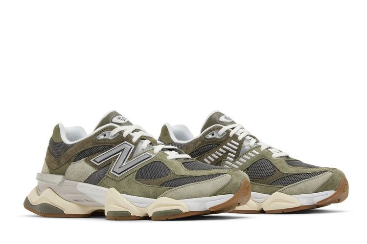 New Balance 9060
Green Grey
