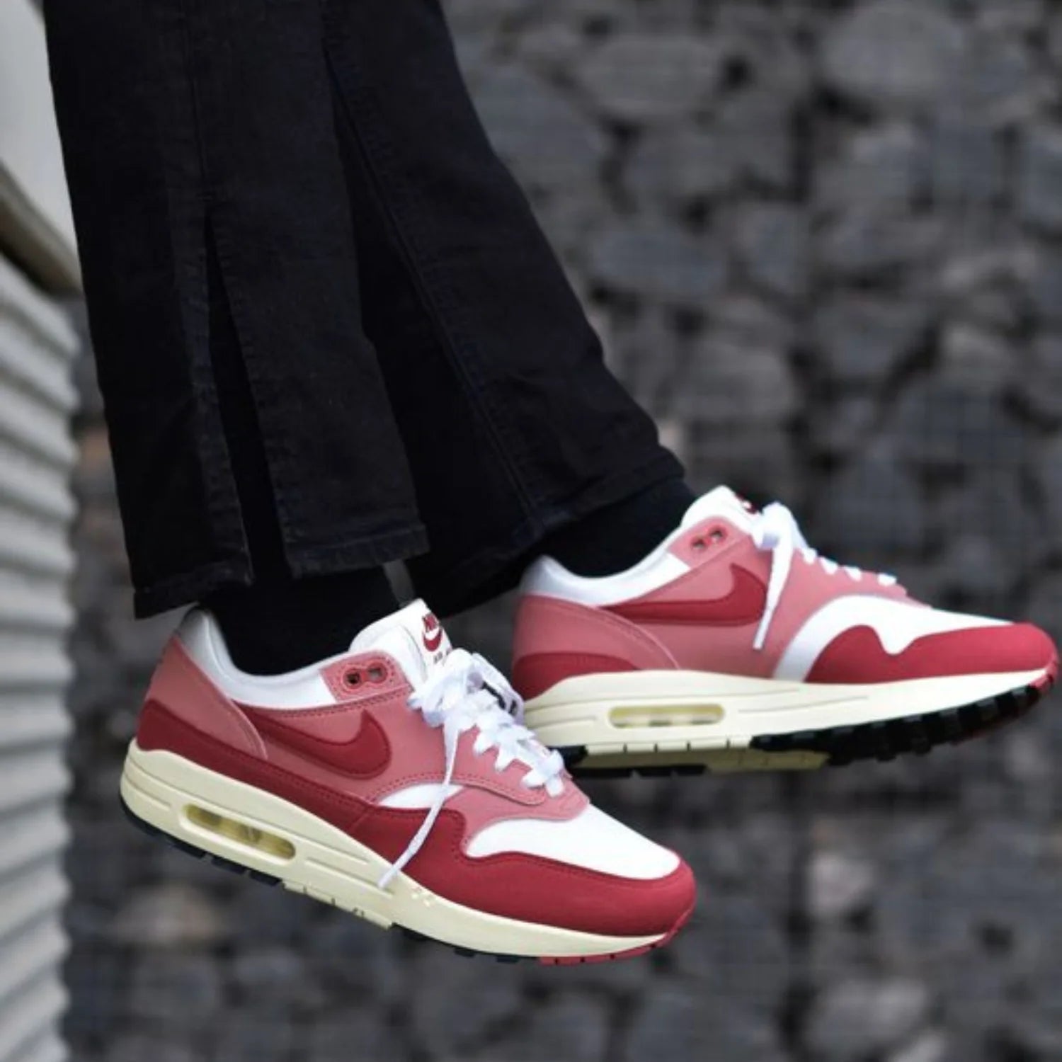 Nike Air Max 1 Red Stardust

