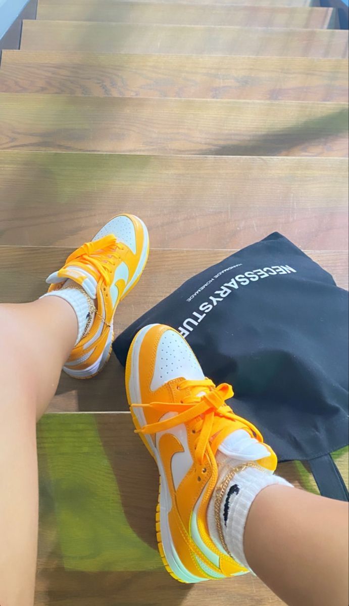 Nike Dunk Low Laser Orange