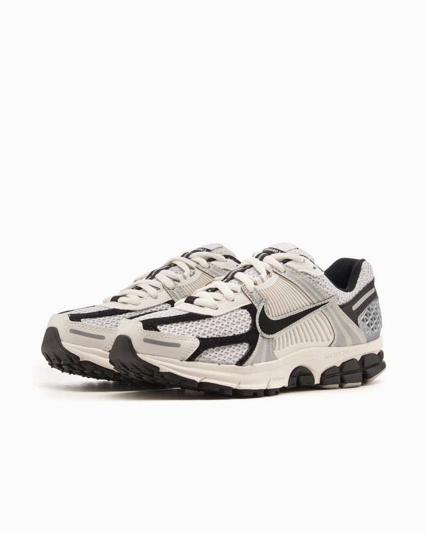 Nike Zoom Vomero 5 Photon Dust Black