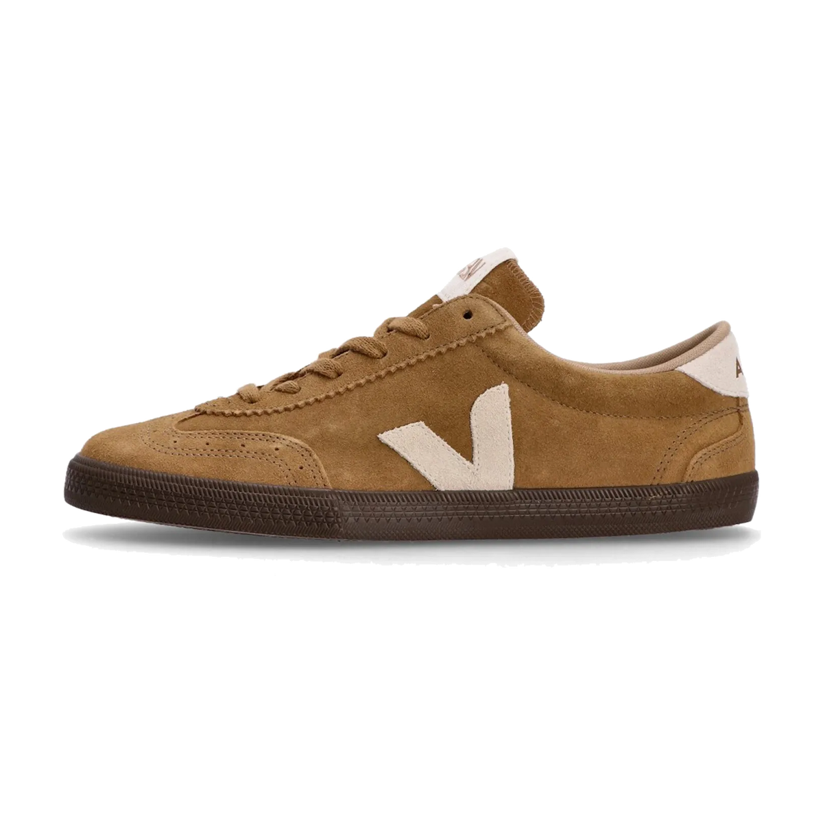 Veja Volley Tent Natural Eagle, zijaanzicht, camel suède met wit V-logo en bruine zool