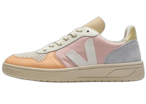 Veja V-10 Leather Petale White